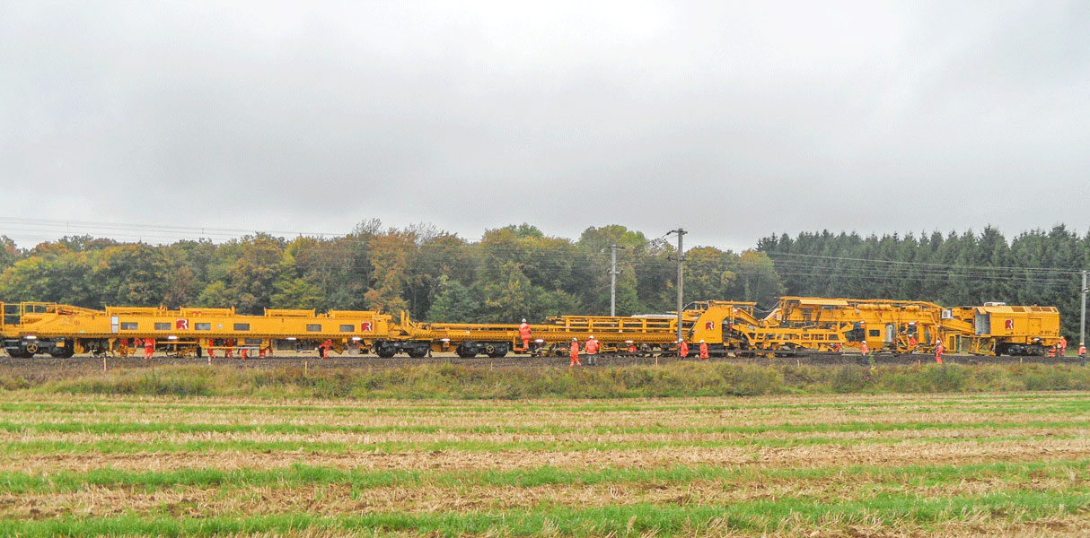 TRAINS DE RENOUVELLEMENT